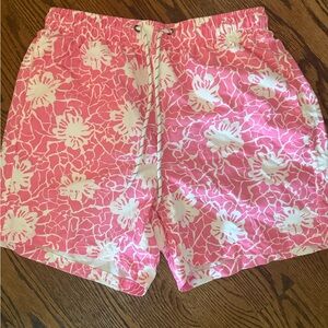 Men’s pink white floral swim trunks S 5”